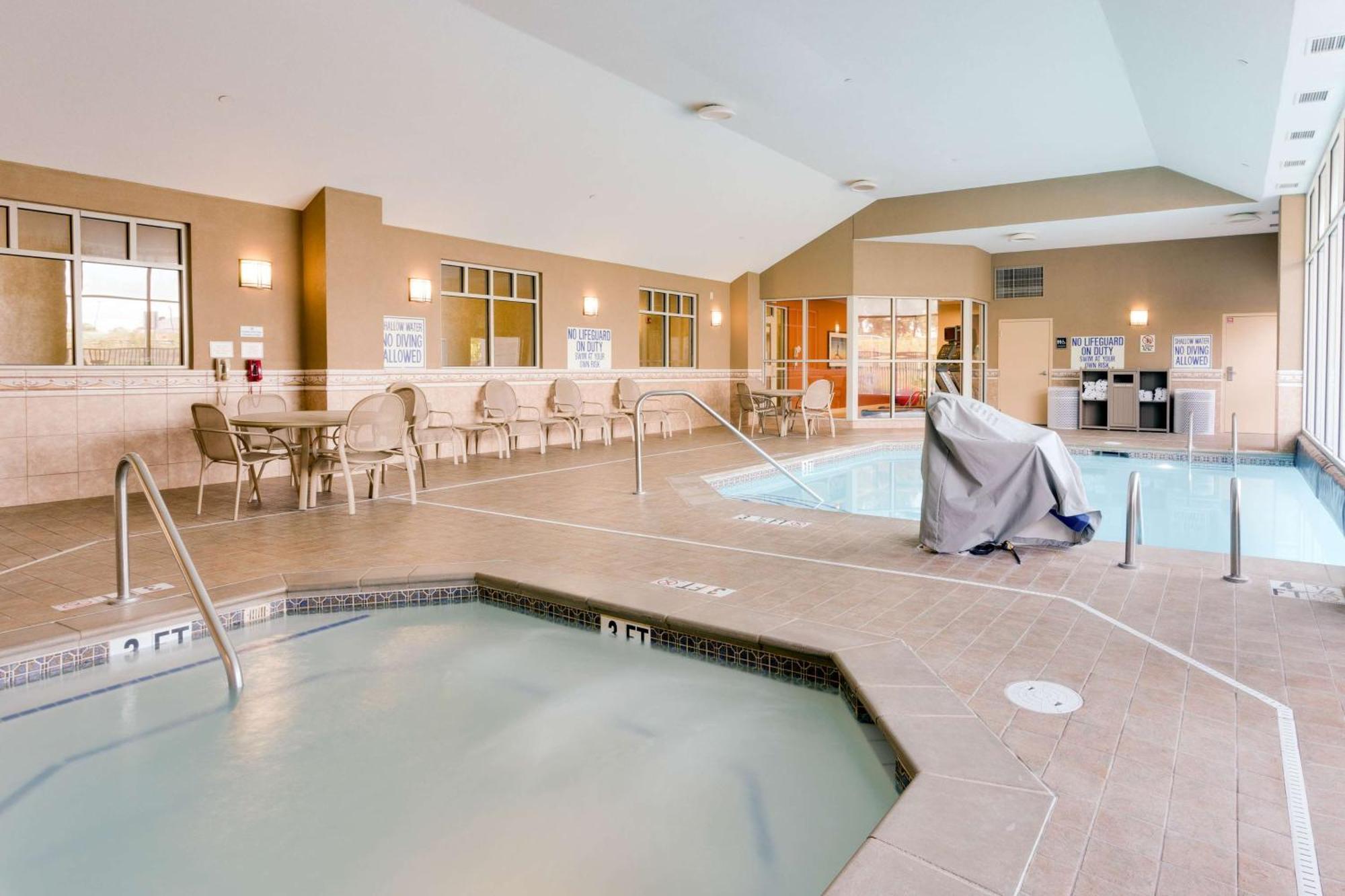 Drury Inn & Suites Greenville Exteriör bild