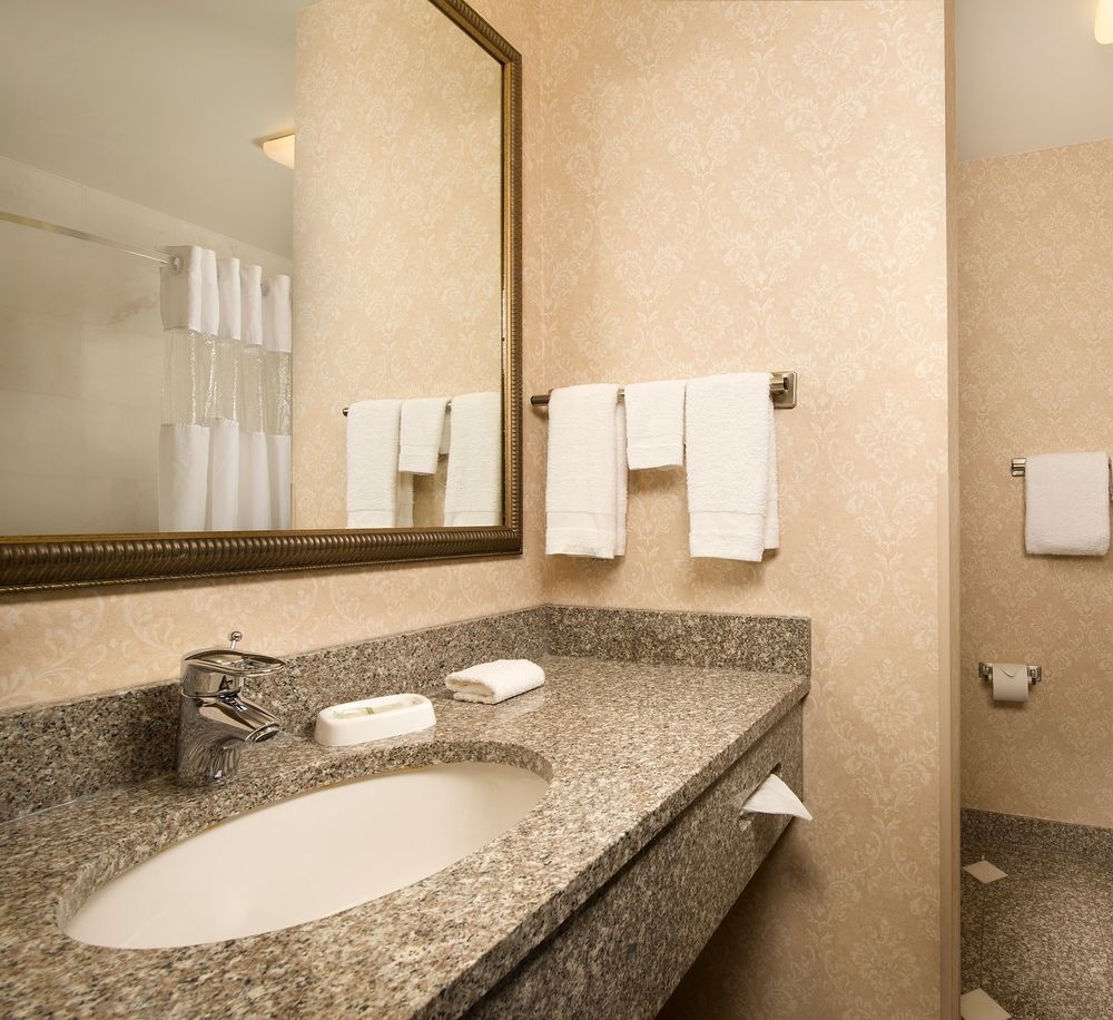 Drury Inn & Suites Greenville Exteriör bild