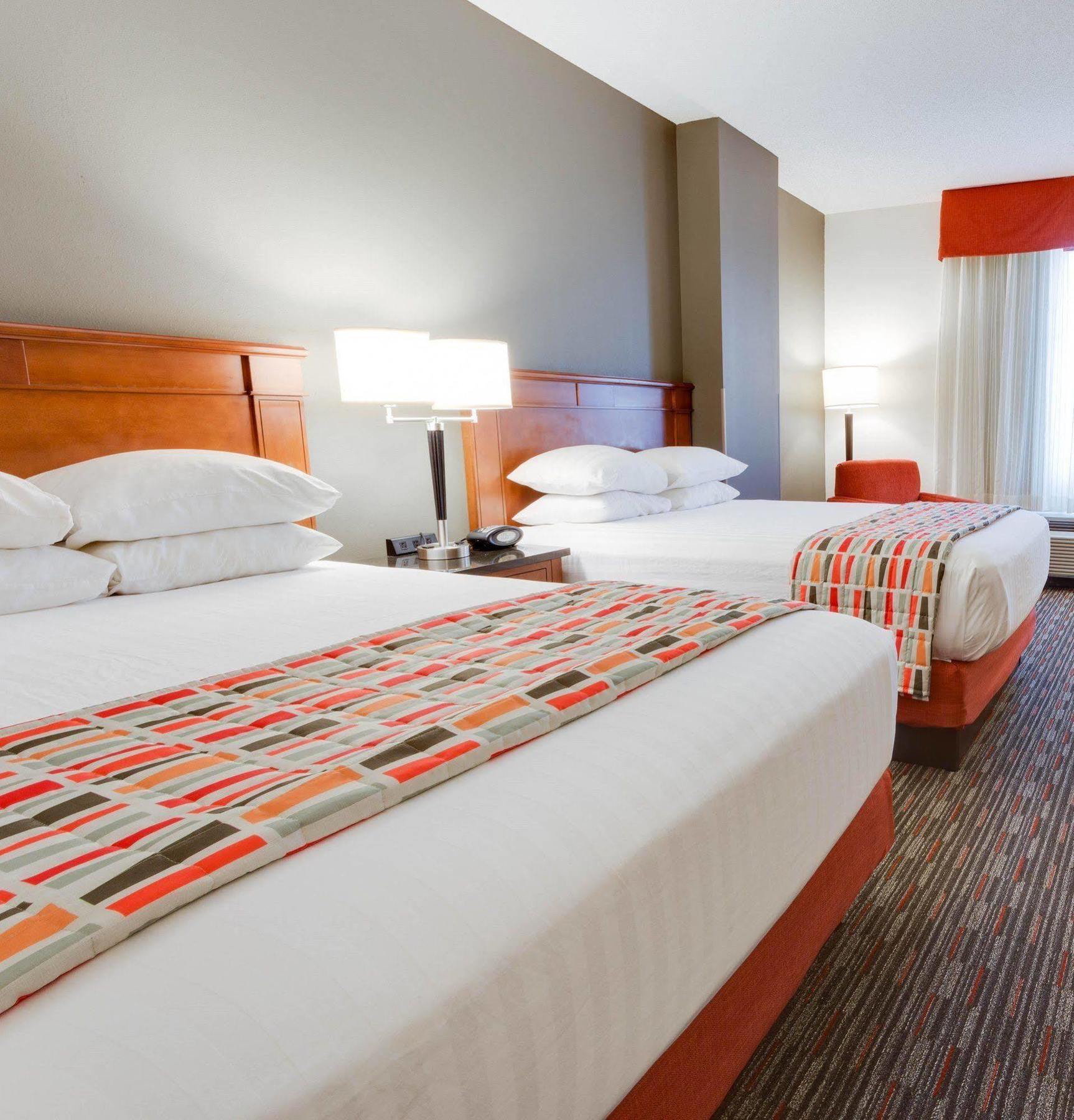 Drury Inn & Suites Greenville Exteriör bild